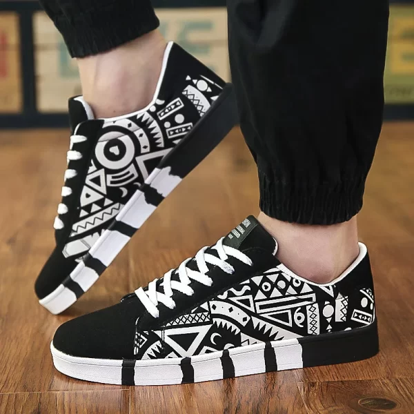 Summer Trendy Men's New Board Shoes Outdoor non slip walking Men Sporty Shoe Canvas Pattern Casual Sneakers male Zapatos - Image 3